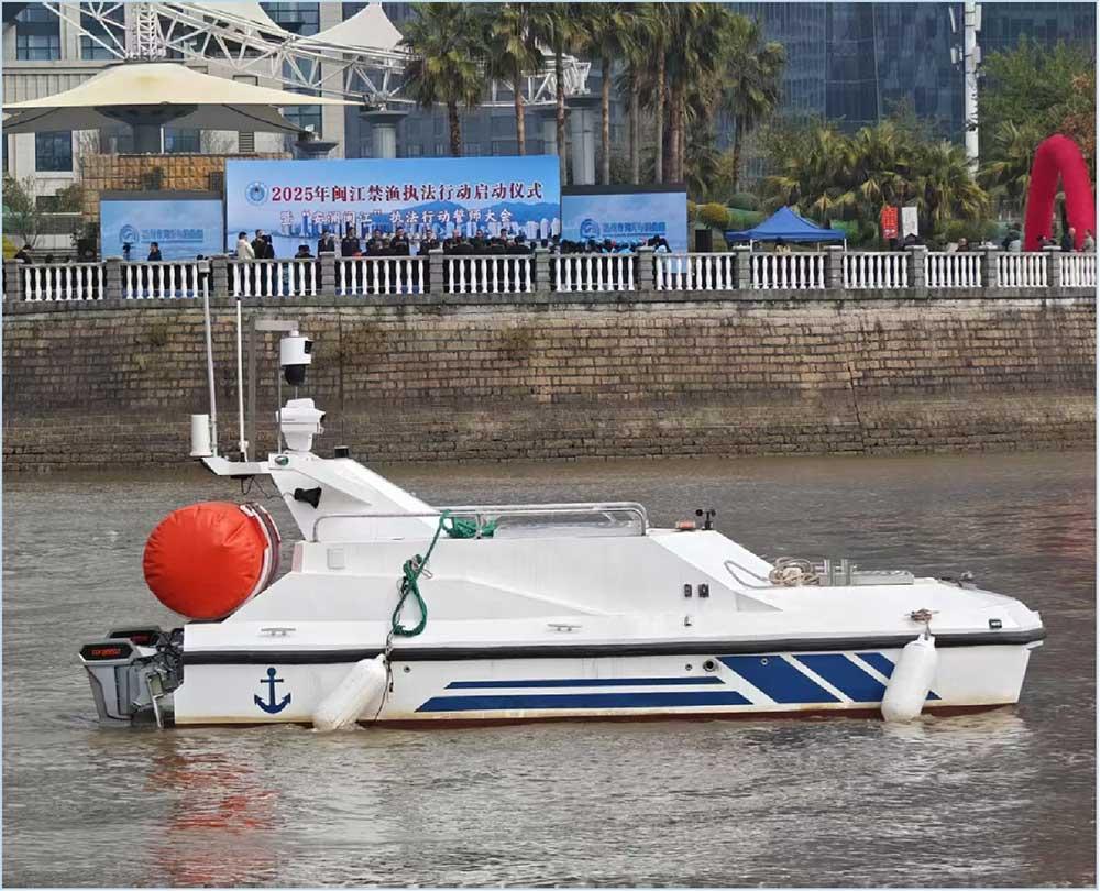 福州闽江禁渔期执法巡逻船